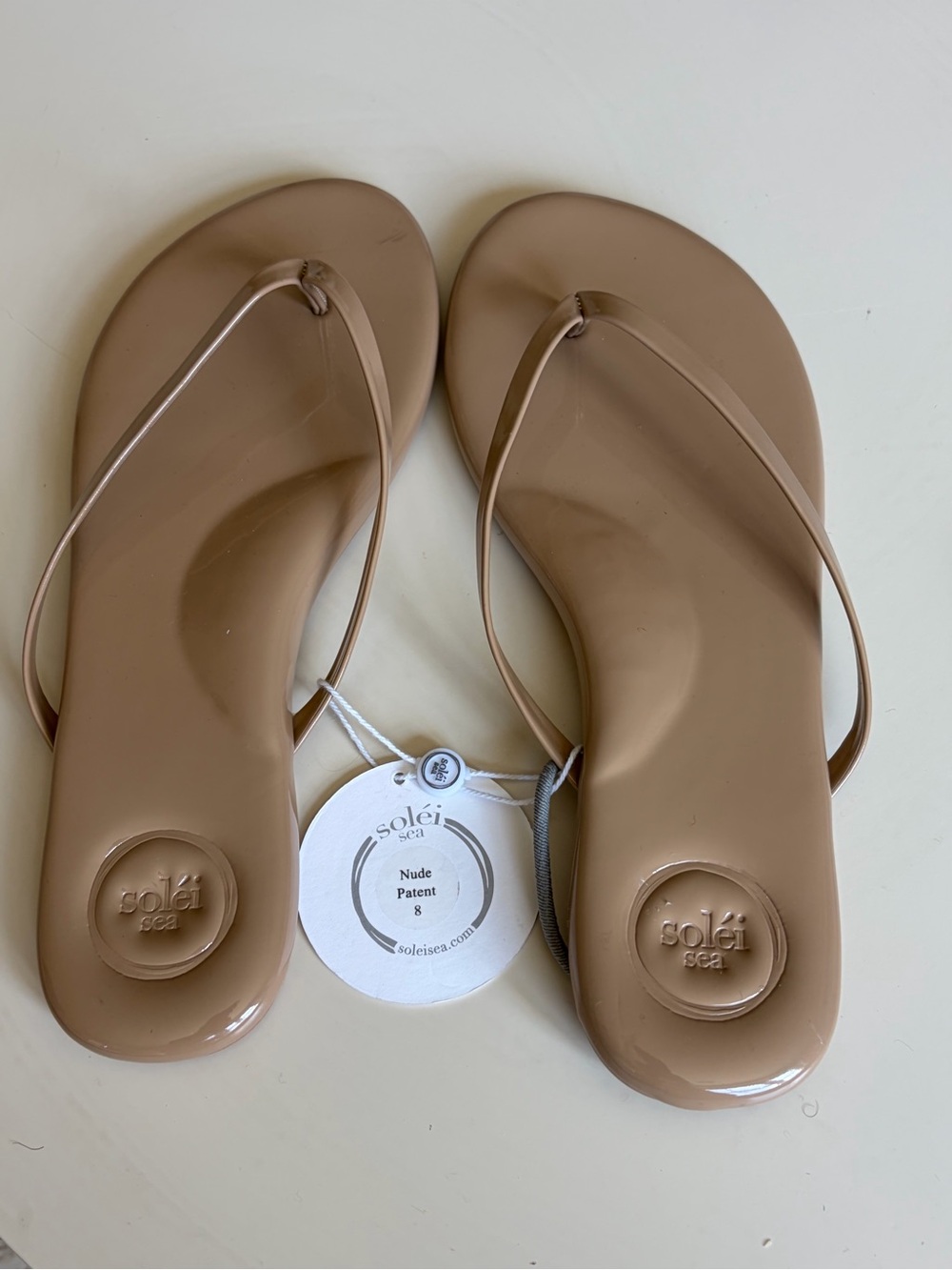 NWT - Everything but Water- Nude Patent Thong Sandals - sz 8 fits like 7.5